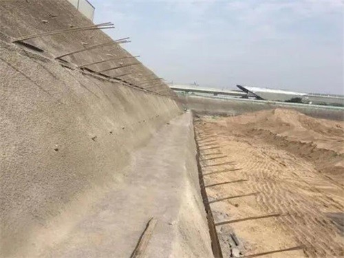 彭山河道边坡加固